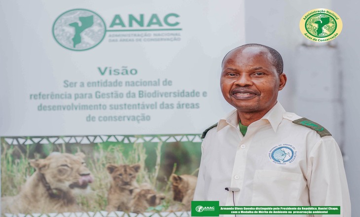 Administradores do Parque Nacional do Zinave, Gorongosa e do Arquipélago de Bazaruto, Distinguidos com o Presidente da República, Daniel Chapo, Com a Medalha de Mérito De Ambiente Na Preservação do Meio Ambiente